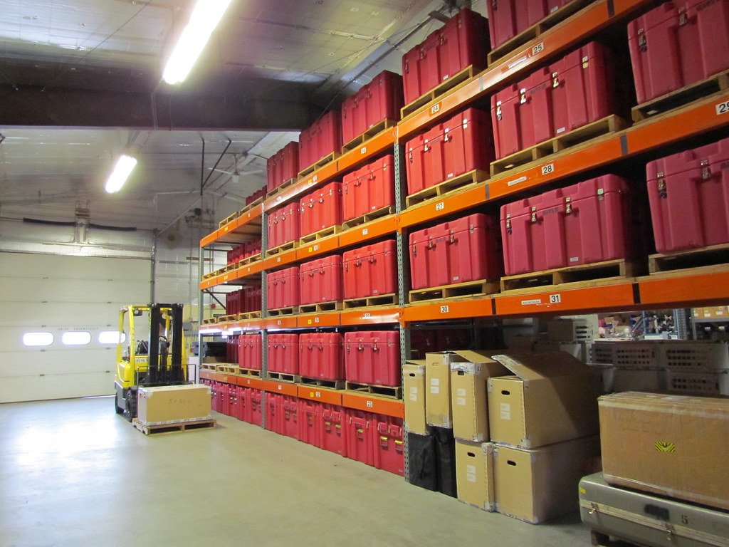 Instalación de almacenamiento industrial organizada