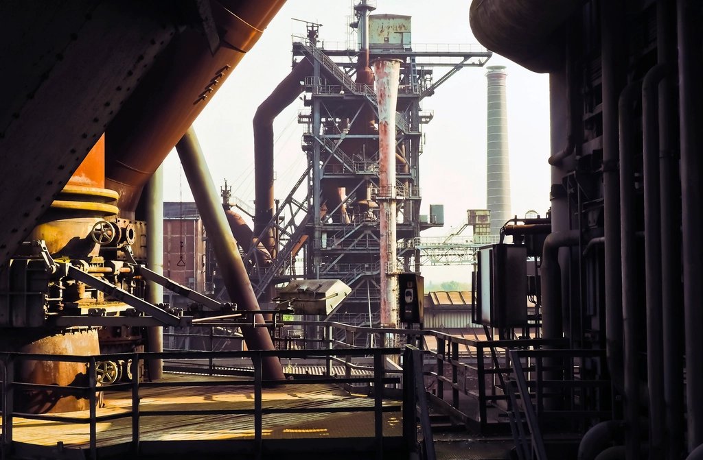 Maquinaria y tuberías industriales, servicio de venta de equipos y repuestos